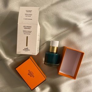 Brand new Hermes nail polish in color 91 Vert Ecossais